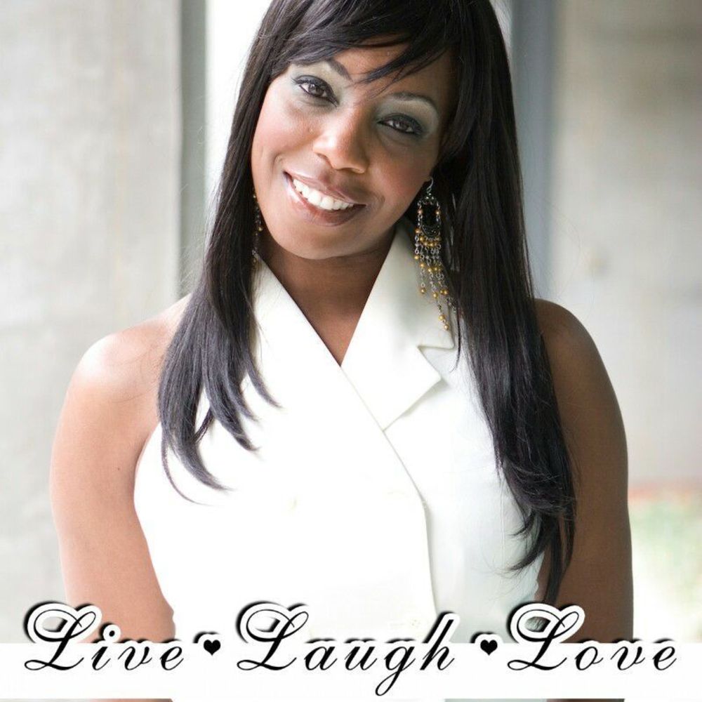 Meet your Posher, Iris